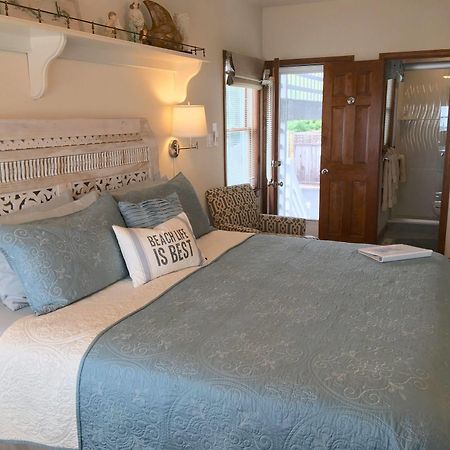 Sand Castle Bed And Breakfast Barnegat Light Exterior photo