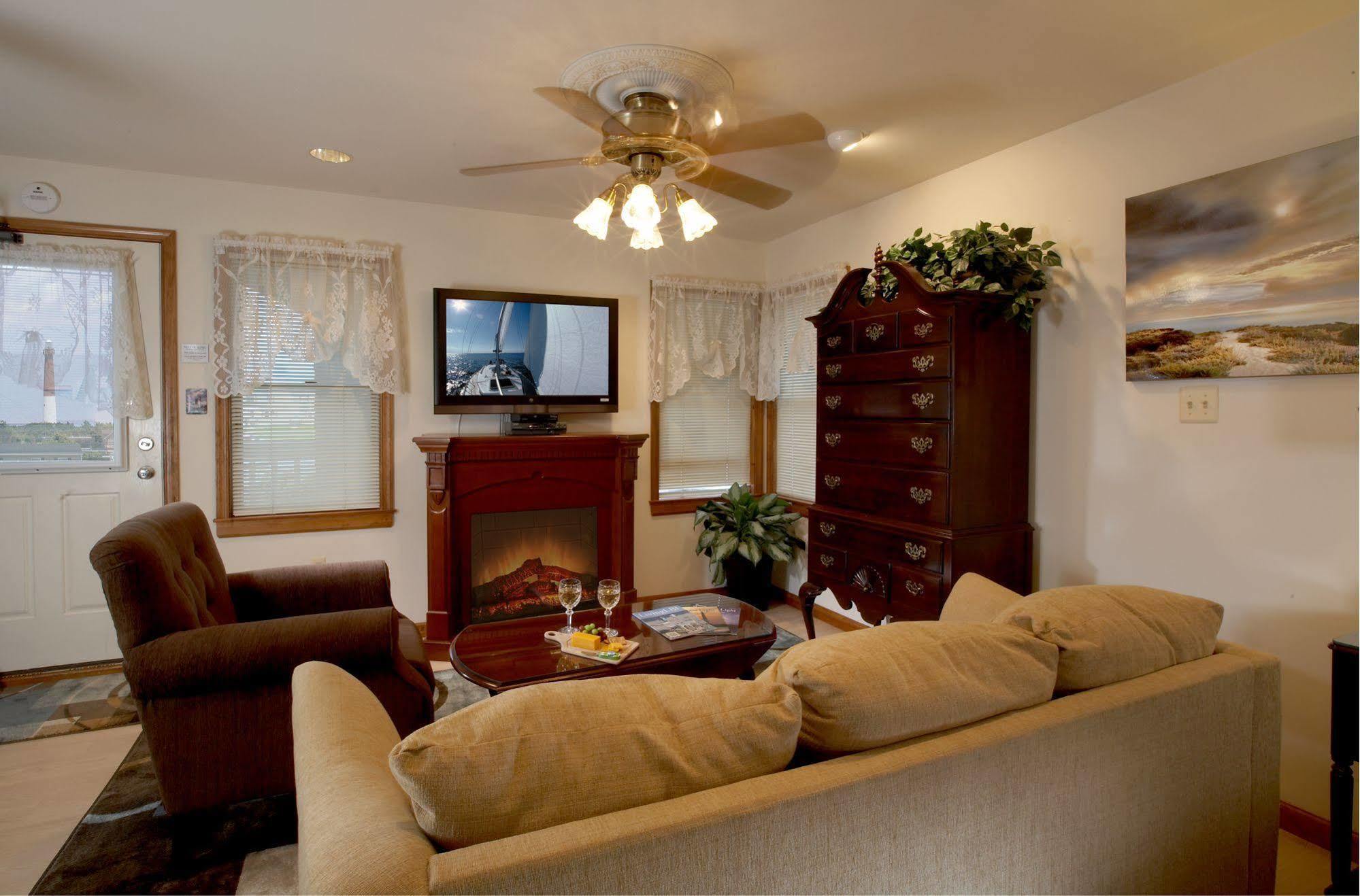 Sand Castle Bed And Breakfast Barnegat Light Exterior photo